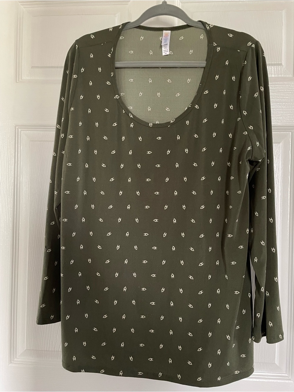 LuLaRoe Olive Green Long Sleeve Scoop Neck Top with White Leaf Motif
